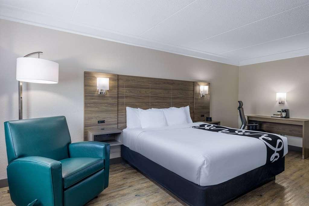 La Quinta Inn By Wyndham Kansas City Ленекса Стая снимка