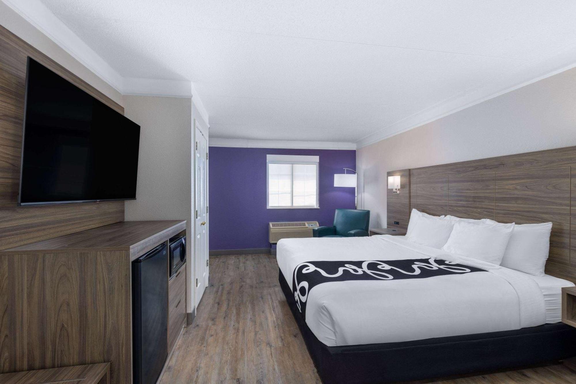 La Quinta Inn By Wyndham Kansas City Ленекса Екстериор снимка