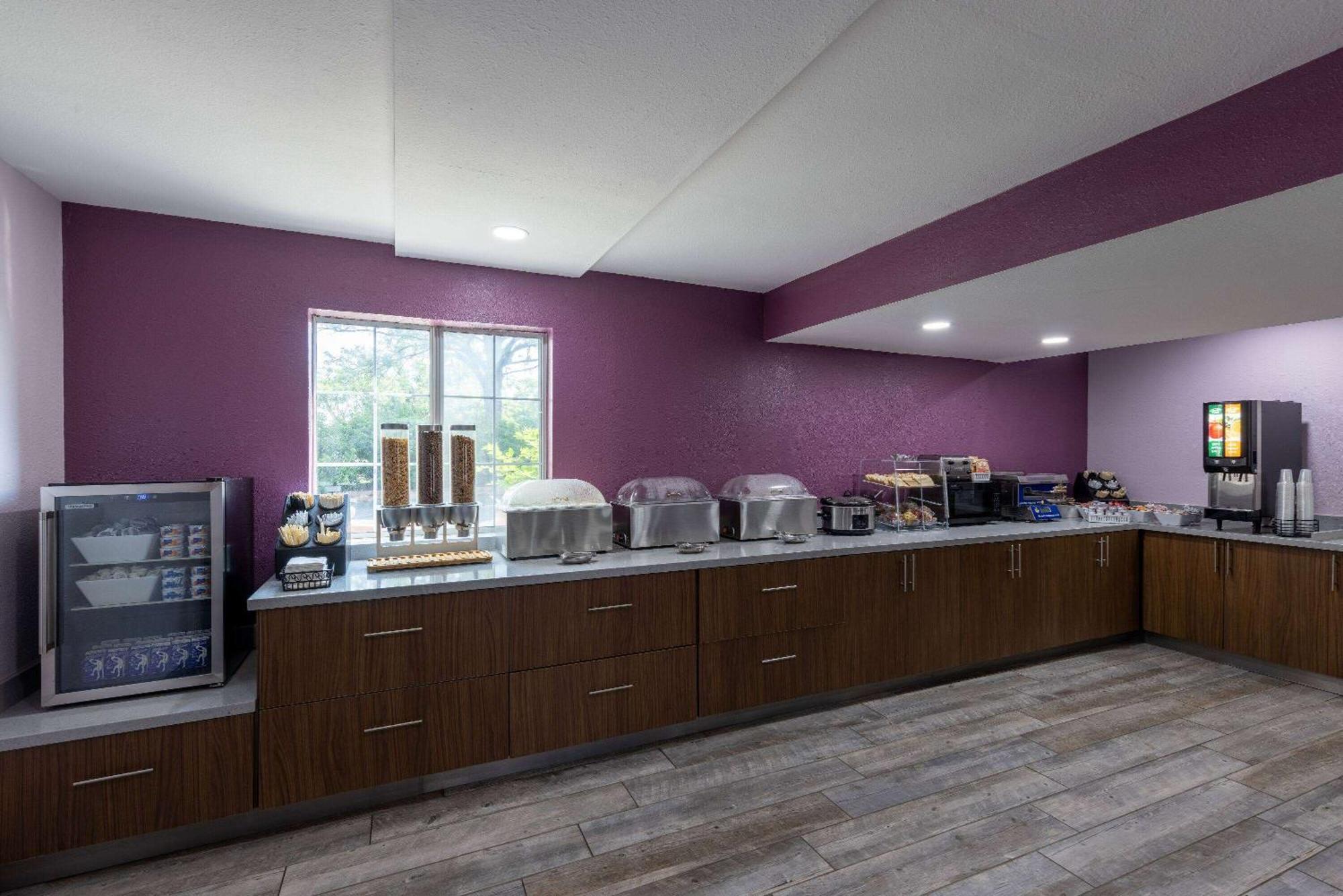 La Quinta Inn By Wyndham Kansas City Ленекса Екстериор снимка