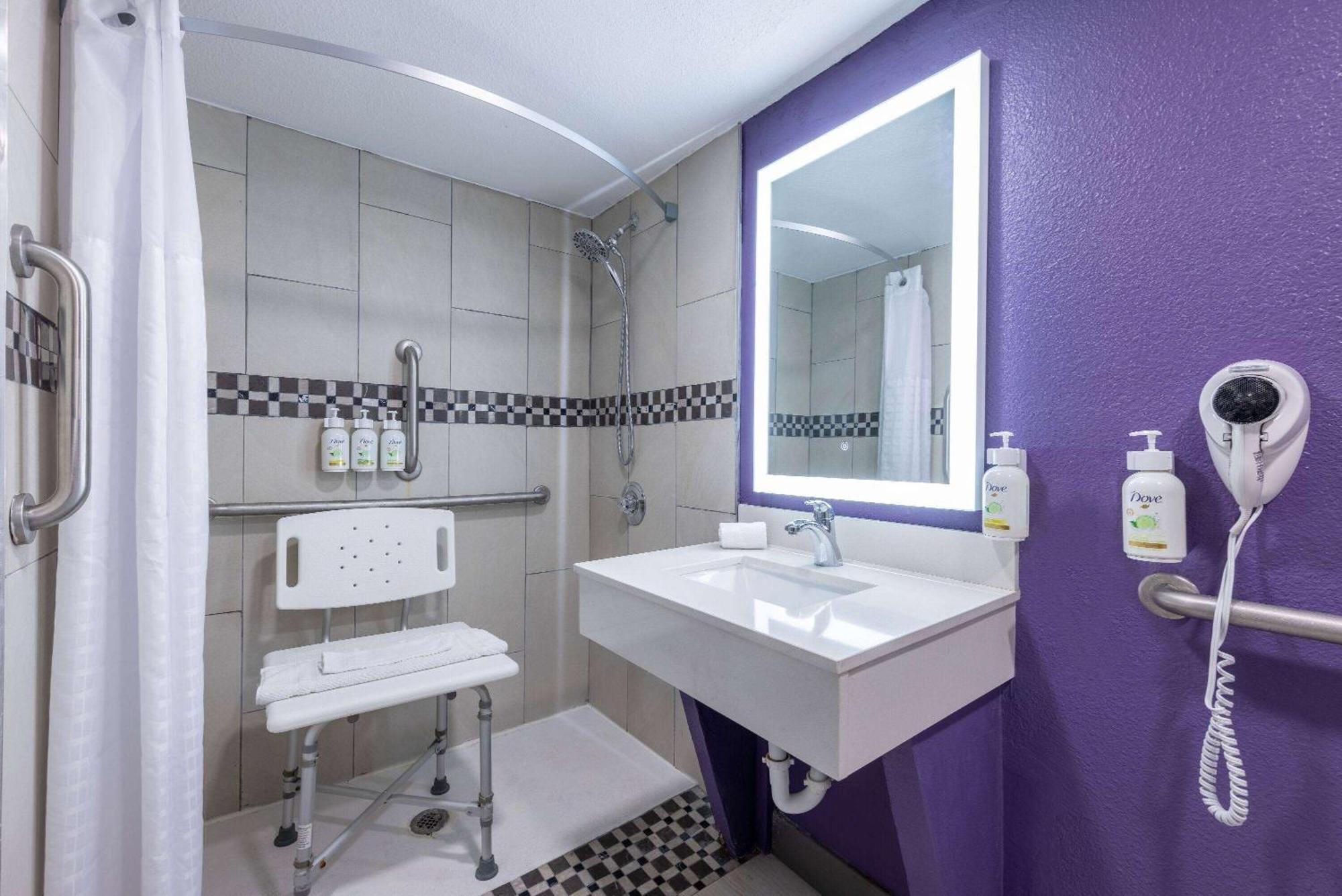 La Quinta Inn By Wyndham Kansas City Ленекса Екстериор снимка